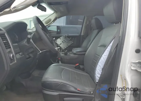 2022 Ram 1500 Classic Tradesman z USA, uszkodzony, nr VIN 1C6RR7STXNS187635